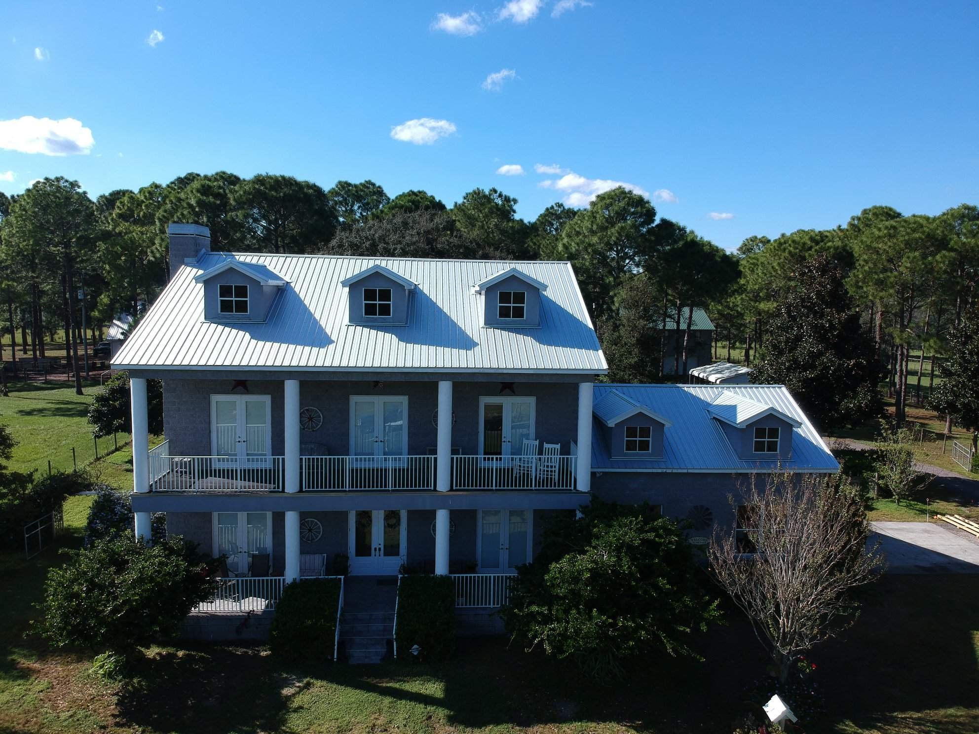 Completed shingle roof